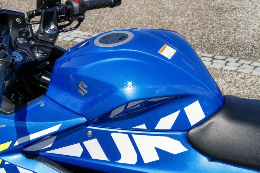 铃木Gixxer SF250新款日本上市售价约人民币3.1万