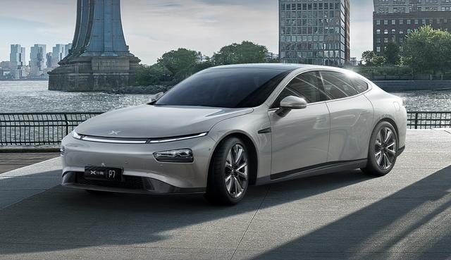 快讯｜小鹏P7正式上市 最高续航706千米 22.99万元起