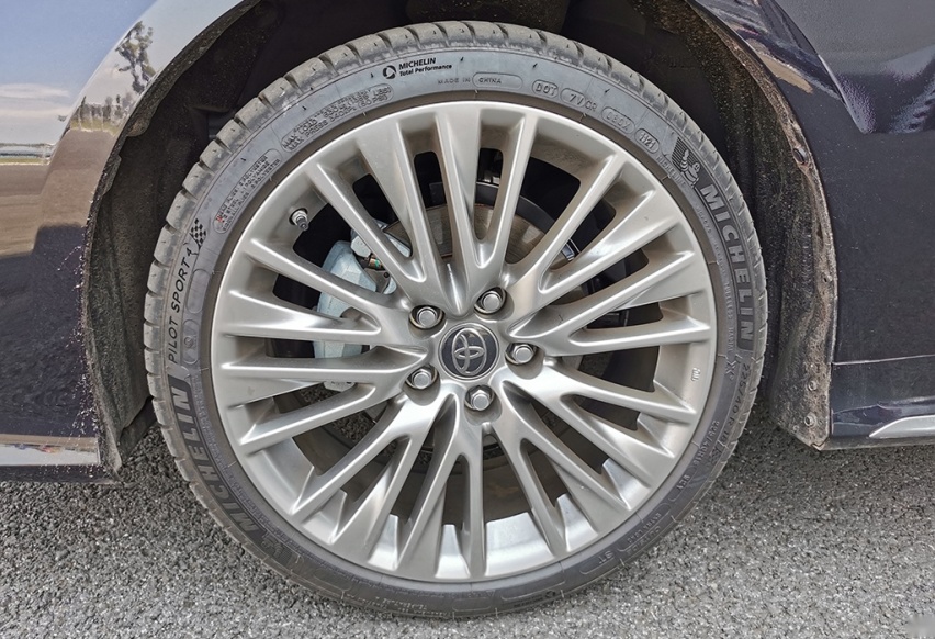 你想要的它们都有，试驾亚洲狮和RAV4荣放双擎E+