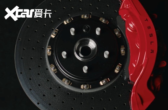 比飞机起飞还快!model s plaid碳陶瓷刹车套件上线