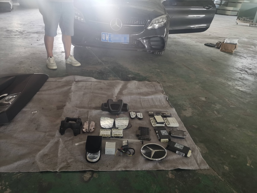 22款奔驰C260 Coupe升级23P智能驾驶辅助系统，香氛负离子