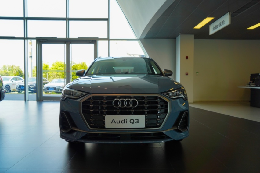 25万买BBA的紧凑型SUV，新款奥迪Q3值得看