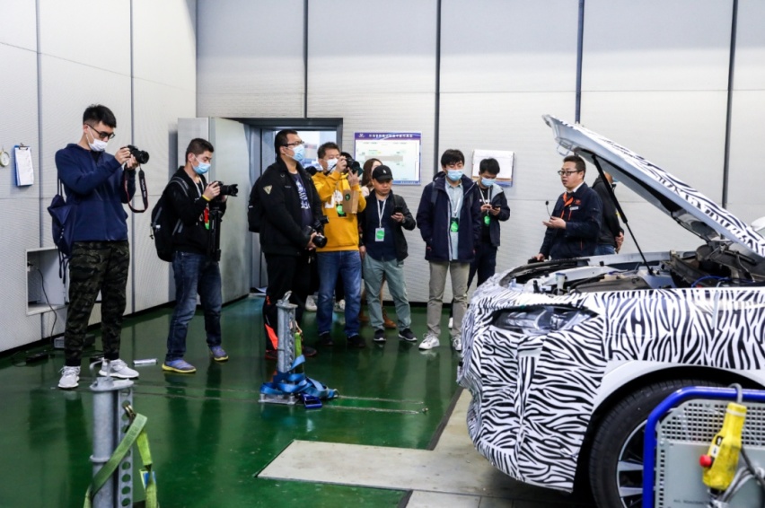同样搭载7DCT变速箱，捷途全新一代X90有何独到之处？