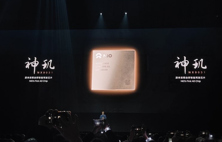 独家绝活儿真不少，3个拷问聊透蔚来ET9，能否硬刚S级？