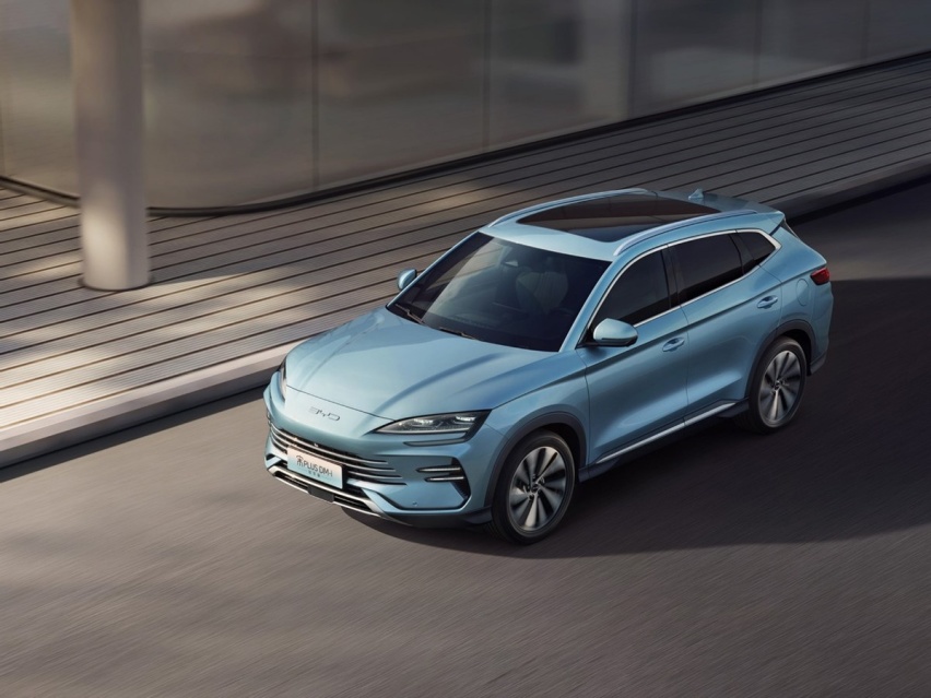 深蓝S7一款决定硬刚比亚迪宋PLUS的新能源中型SUV