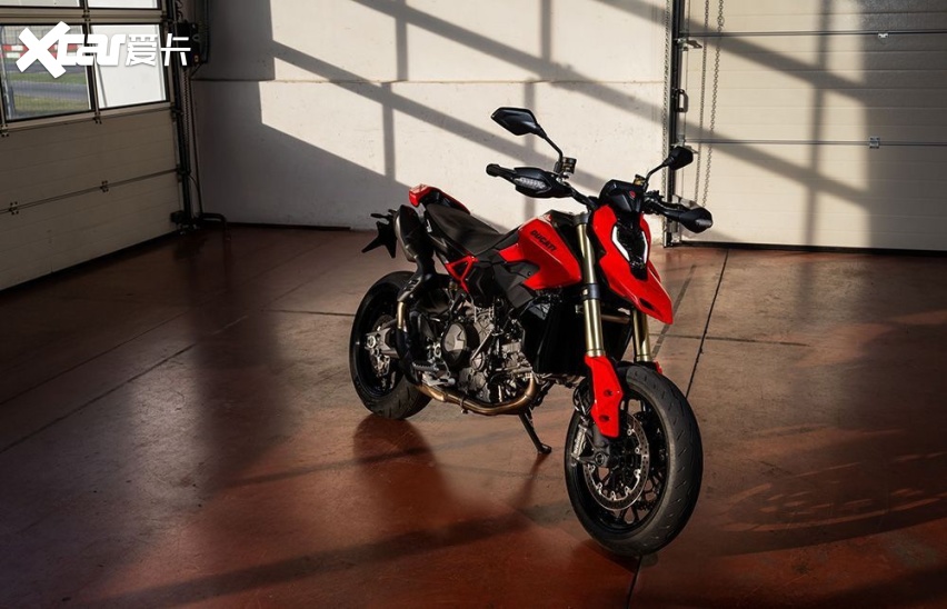 全新杜卡迪Hypermotard V2发布