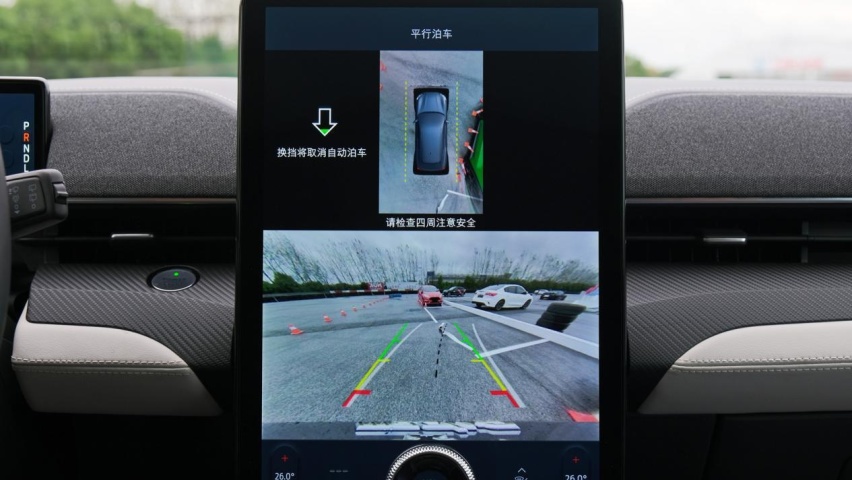 脱缰「电马」：Mach-E GT全球首发，赛道抢先体验3.65秒的快感