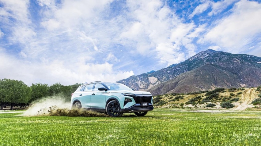 13万买混动SUV？试驾自主新卷王东风风神皓极
