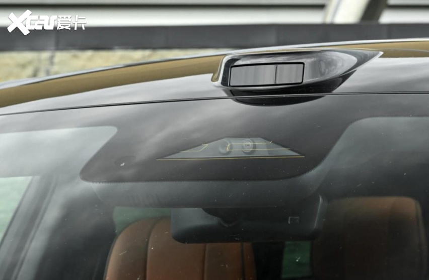 2.0T换1.5T，魏牌V9X家庭版对比加长版，差价1.8万