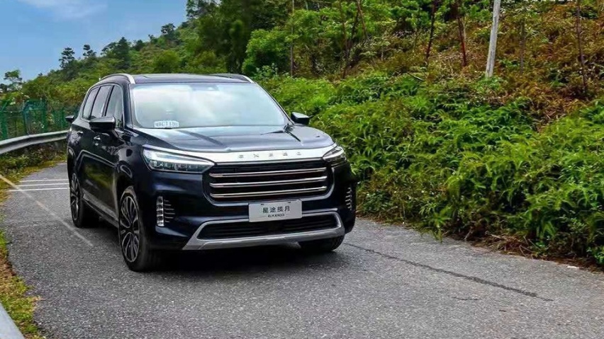 2.0T加速8秒破百/“路虎”内饰 体验星途揽月