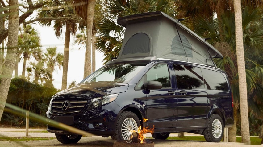 mercedes-benz-metris-getaway-roof-up.jpg