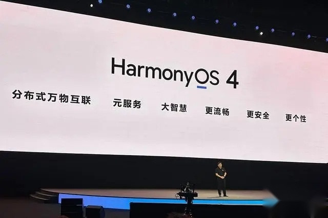时代呼唤中高端混动MPV，瑞风RF8亮出了“进化者宣言”