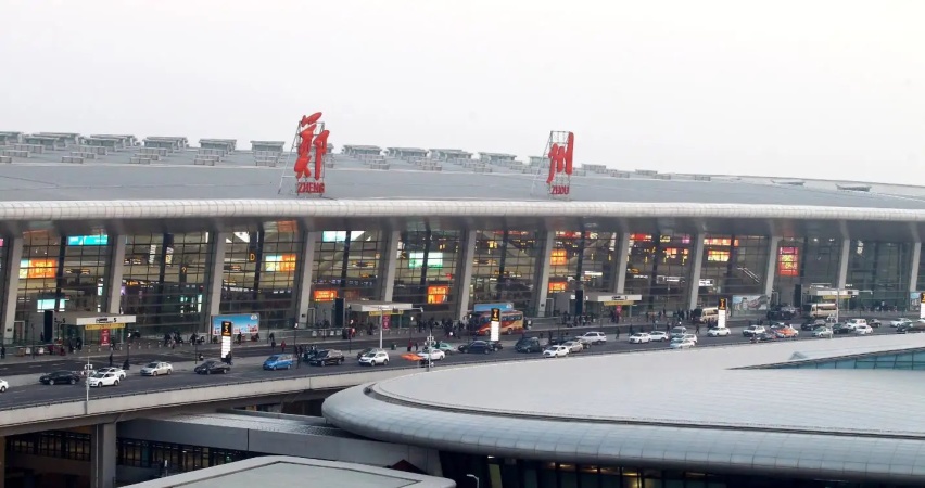 郑州新郑机场停车费一天一夜多少钱，新郑机场停车6天收费