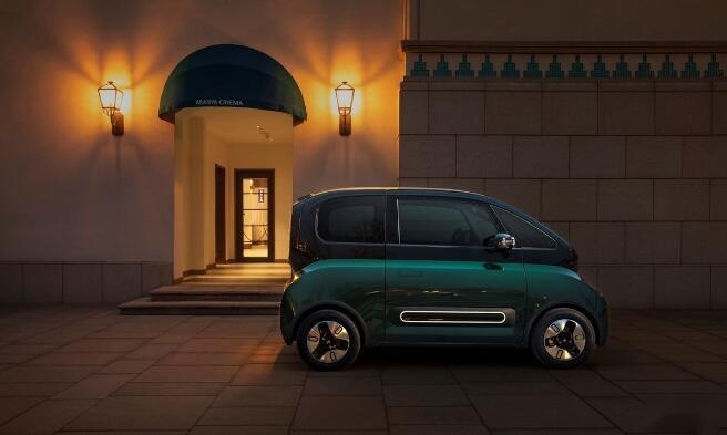 新知达人, 新宝骏KiWi EV续航305km  宏光MINI王座不保？