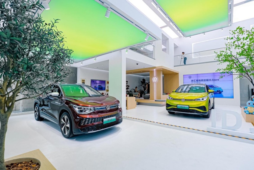 争相复制的模式，为什么汽车城市展厅越来越火爆？