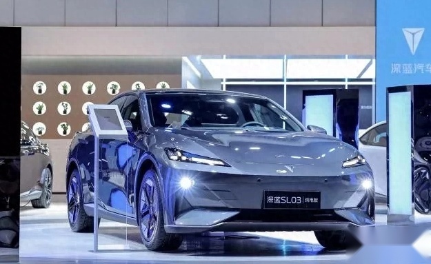 新款|深蓝SL03价格14.59万起，升级后你会心动吗？