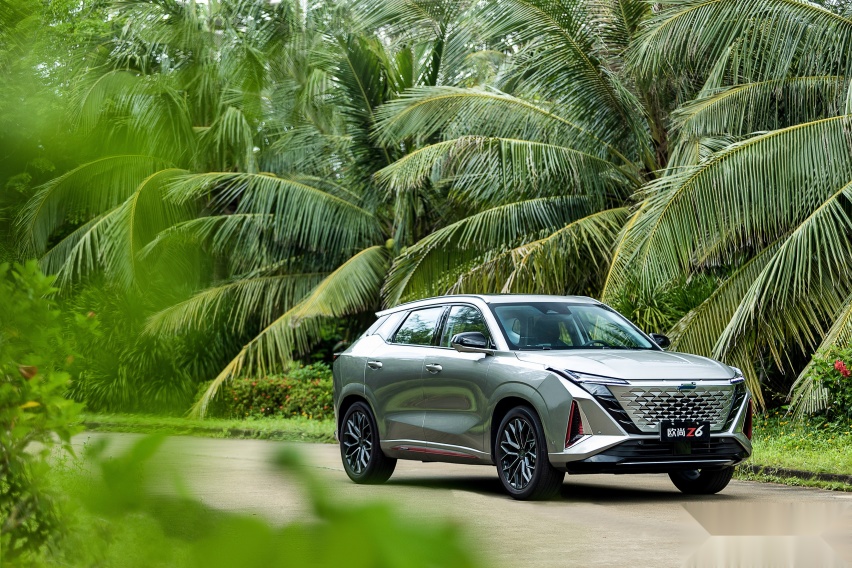 10万级suv，智能化兼人性化，长安欧尚z6的颜值你打几分？