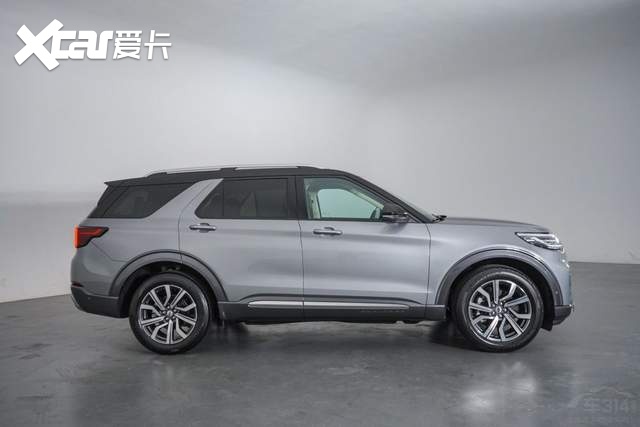 35万买大六座SUV,全新探险者对比理想ONE,选谁?