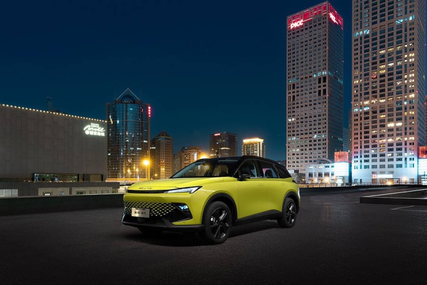 年轻人梦中神车？电竞汽车！北汽魔方魔王电竞版改装车方案发布！