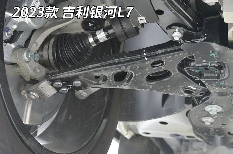 拆完车才知道！吉利银河L7和比亚迪宋PLUS差距有多明显