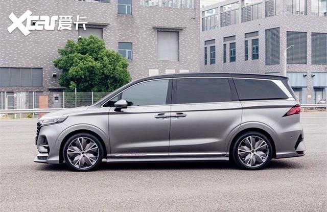上汽荣威造出高端MPV，号称中国版“埃尔法”，挂最新车标！