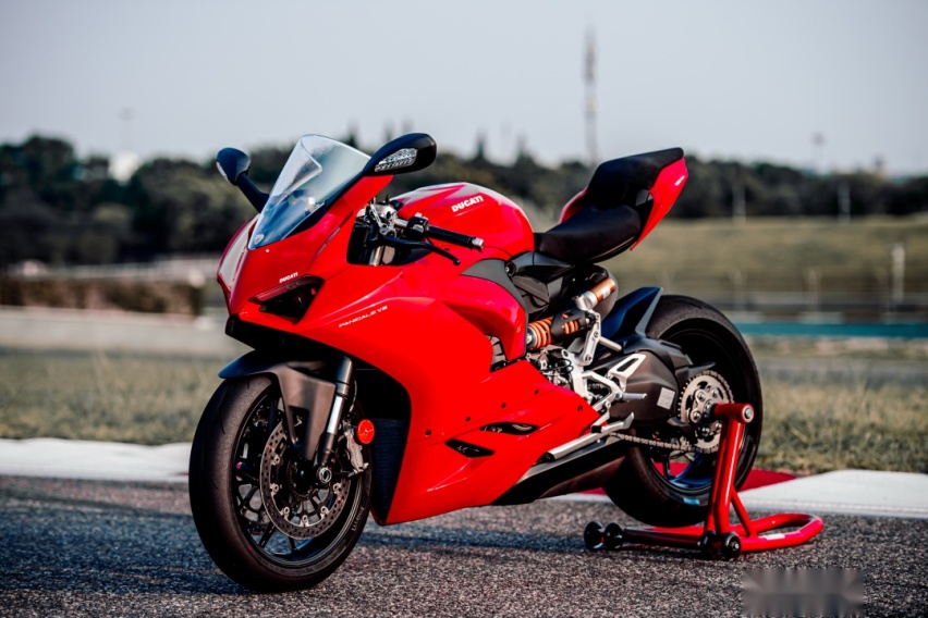 你有一张意大利超跑入场券,Panigale V2来喽