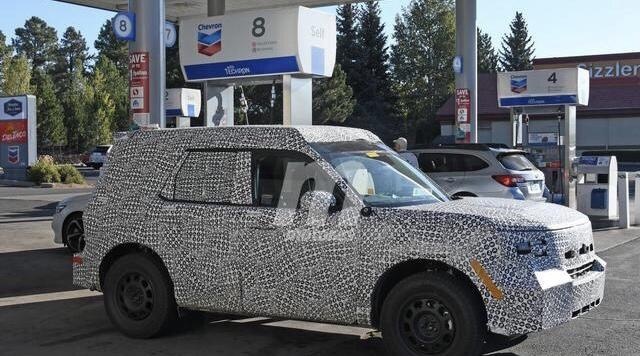 福特硬派SUV Bronco渲染图曝光，将与福特翼虎同平台打