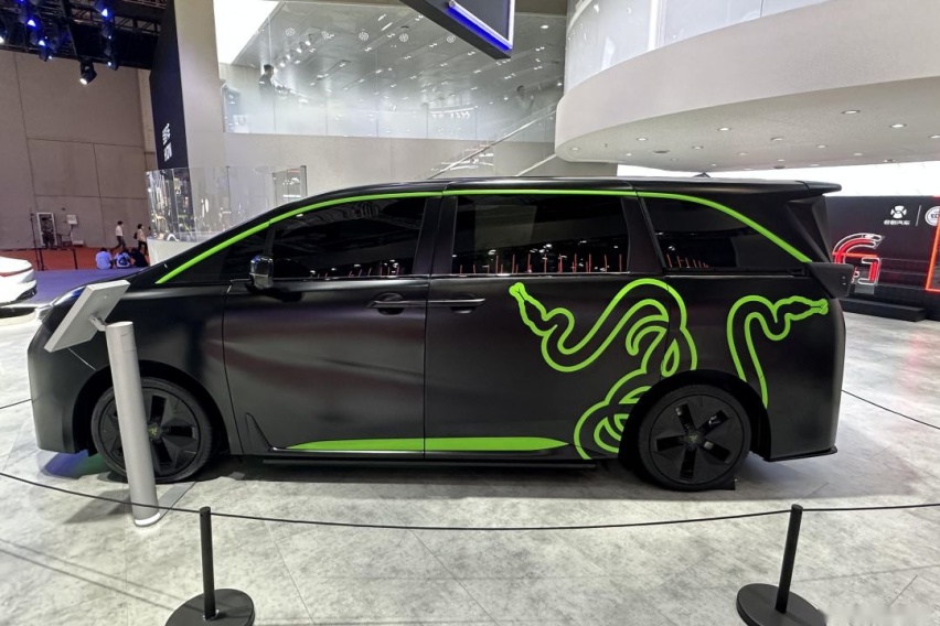 2023上海车展丨与雷蛇合力打造移动电竞堡垒合创V09 Razer亮相