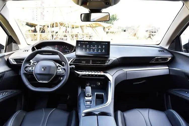 起步1.8T+8AT的新5008，官方直售模式下17.87万元起