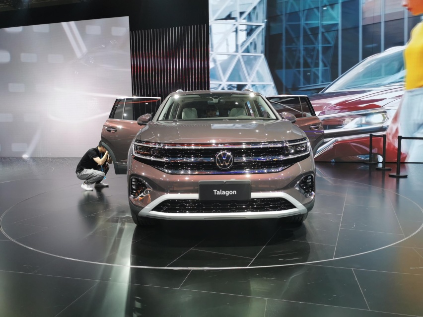2021上海车展实拍：一汽-大众揽境，霸气十足的旗舰级SUV