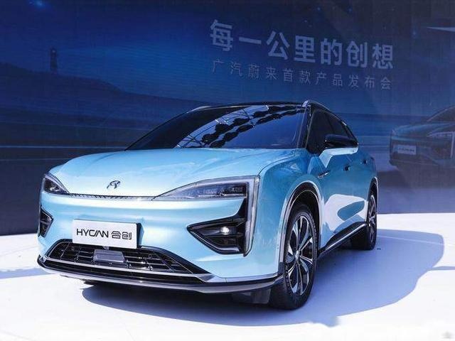 4月份新车盘点，奥迪A4L重磅来袭，新车推出双车型你更喜欢哪款？