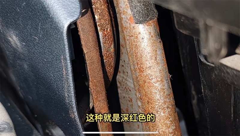 查博士说检车：全损水泡汉兰达，锈迹斑斑太可怕