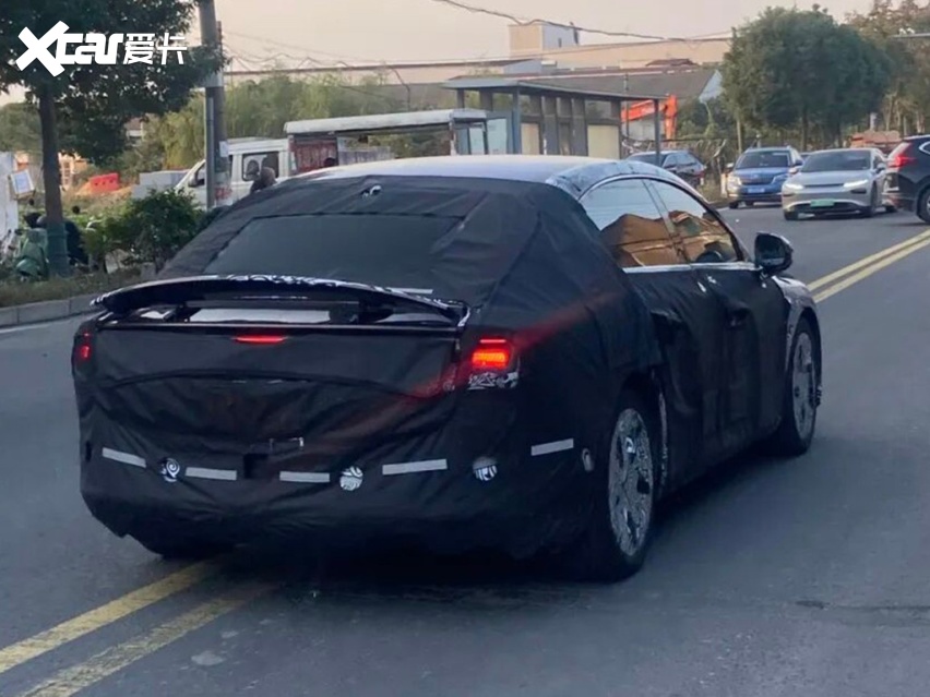 极氪007同平台？smart精灵#6 轿车曝光，最长续航800km