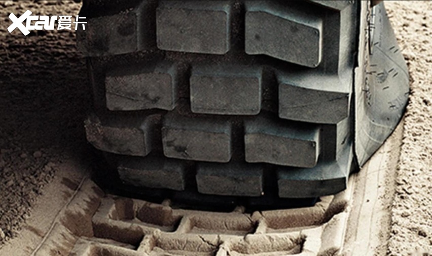 车架可以“拧麻花”？扭转柔性车架，乌尼莫克80周年版