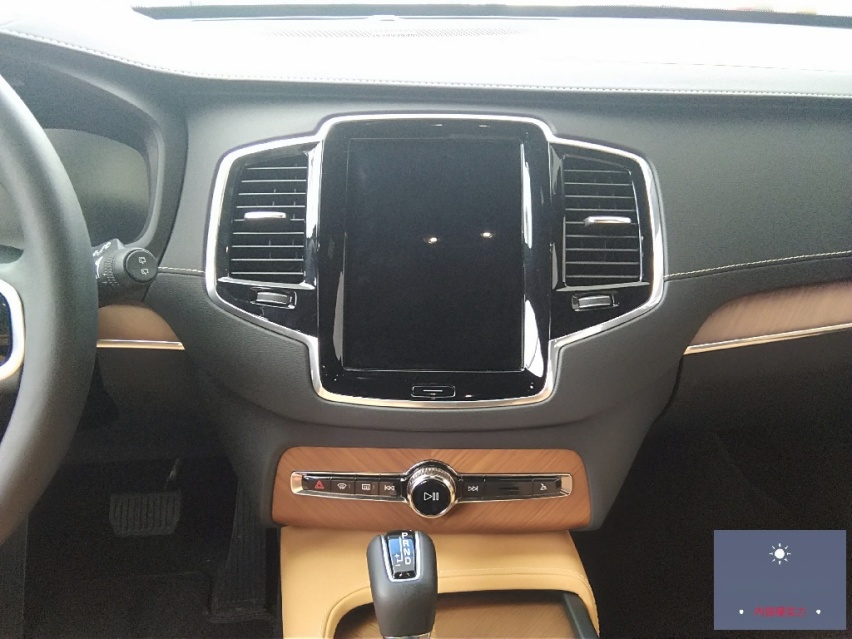 轻奢颜值高的沃尔沃XC90探店实拍！最高优惠14万，超值