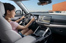 入门即高配，比亚迪元UP加推301KM领航型，仅售7.48万元