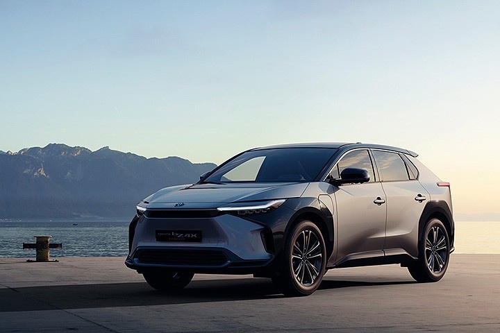 与NX同级别电动SUV，挂上雷克萨斯的标，吸引不了你？