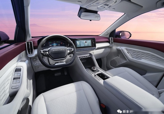 9万不到买混动SUV？搭2.0L混动，五菱星云上市售8.99万起