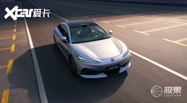 科技豪华智能轿车腾势Z9S正式上市，纯电续航1100km