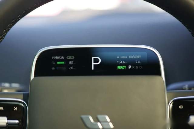500万以内最好的家用SUV，家里领导坐了3天说：这车适合跑长途
