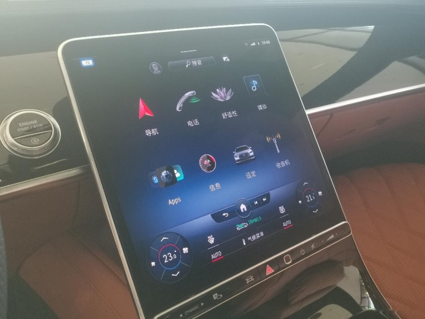 实拍奔驰S级S500L 4MATIC，车长超5米3，一坐进去就舍不得下
