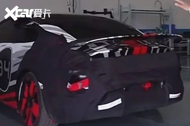 小米SU7 Ultra量产版首发在即，1548马力+1.97秒破百