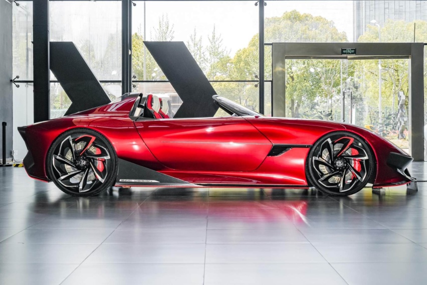 别等特斯拉Roadster，MG Cyberster纯电跑车更值得期待