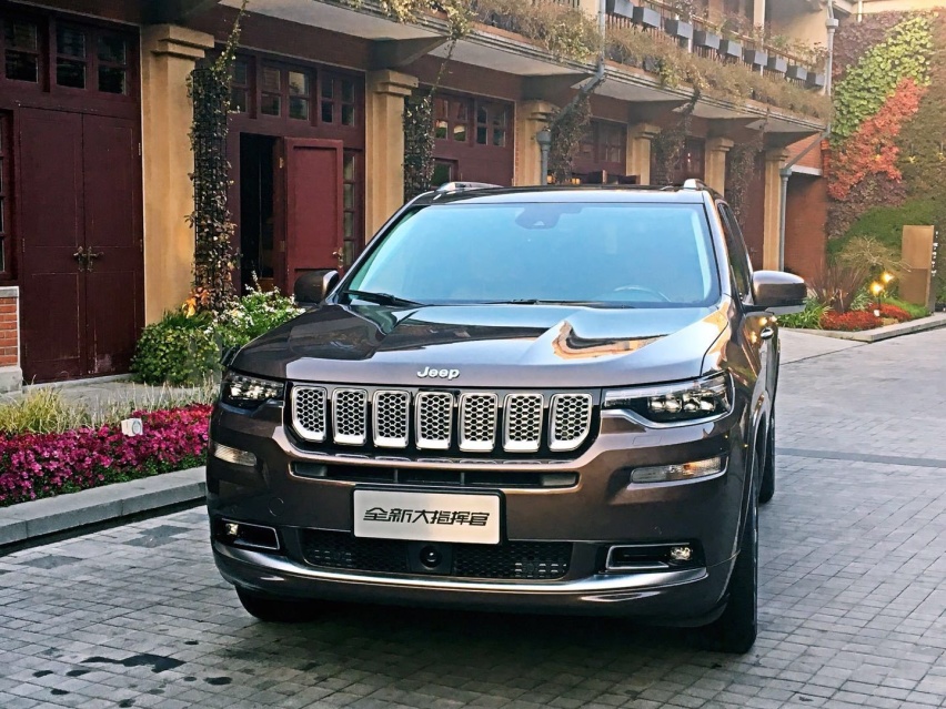 一台好好的Jeep大指挥官被切割 到底能看出来点啥？