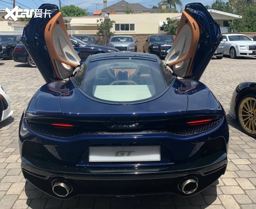蓝色的运动感 全新迈凯伦gt海外实车街拍