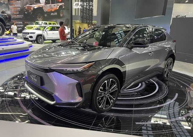 最低13万，丰田重磅推出5款SUV，个个是爆款，想买丰田的注意了