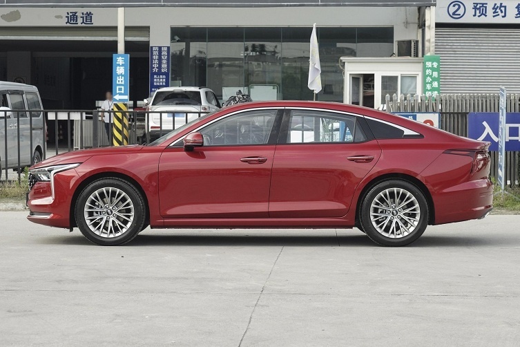 预算15万买轿车，这2款谁更适合你？