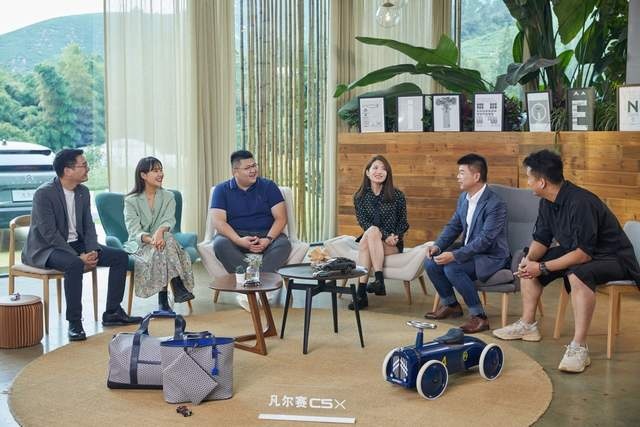 东风雪铁龙凡尔赛C5 X上市，仅售14.37万元起，享三大超凡新体验