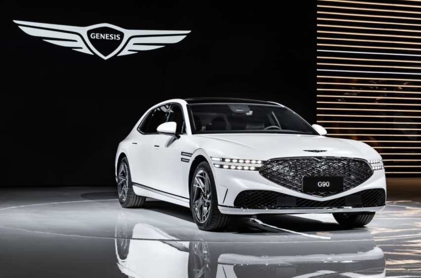 捷尼赛思G90与捷尼赛思GV70亮相2023上海国际车展