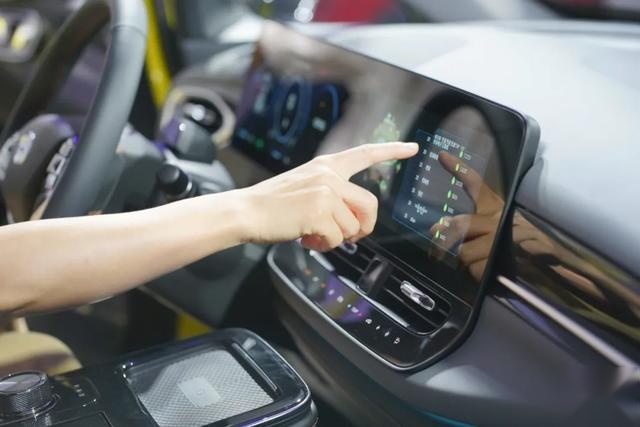 5G、600km、超大后排，Aion V找到自己的路了吗？